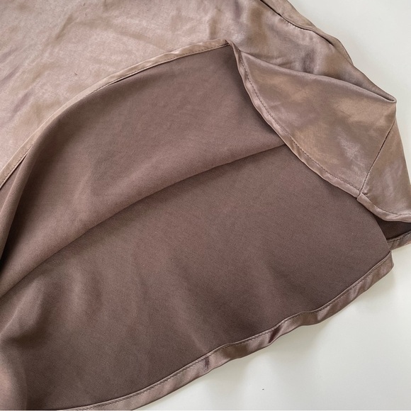 Oak+Fort Women's Taupe Bronzer Silky Flutter Mini Skirt Size 0 - Picture 7 of 9